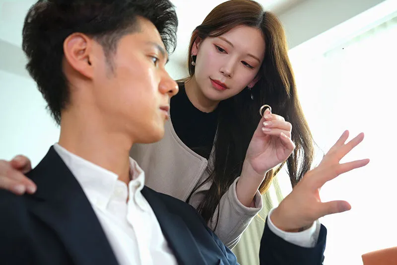 Bà xã đi đi giã ngoại, anh xã ở nhà bị nhỏ em vợ yêu gạ nện không trượt phát nào